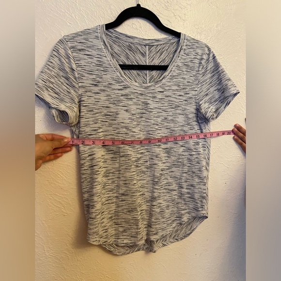 Lululemon shirt - Picture 5 of 7